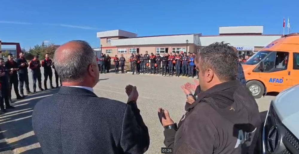 Gazze’de arama kurtarma yapacak AFAD ekibi dualarla uğurlandı