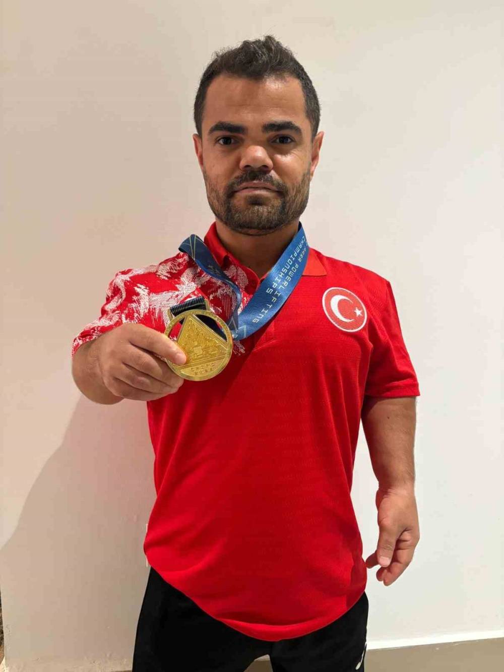 Abdullah Kayapınar, dünya şampiyonu oldu