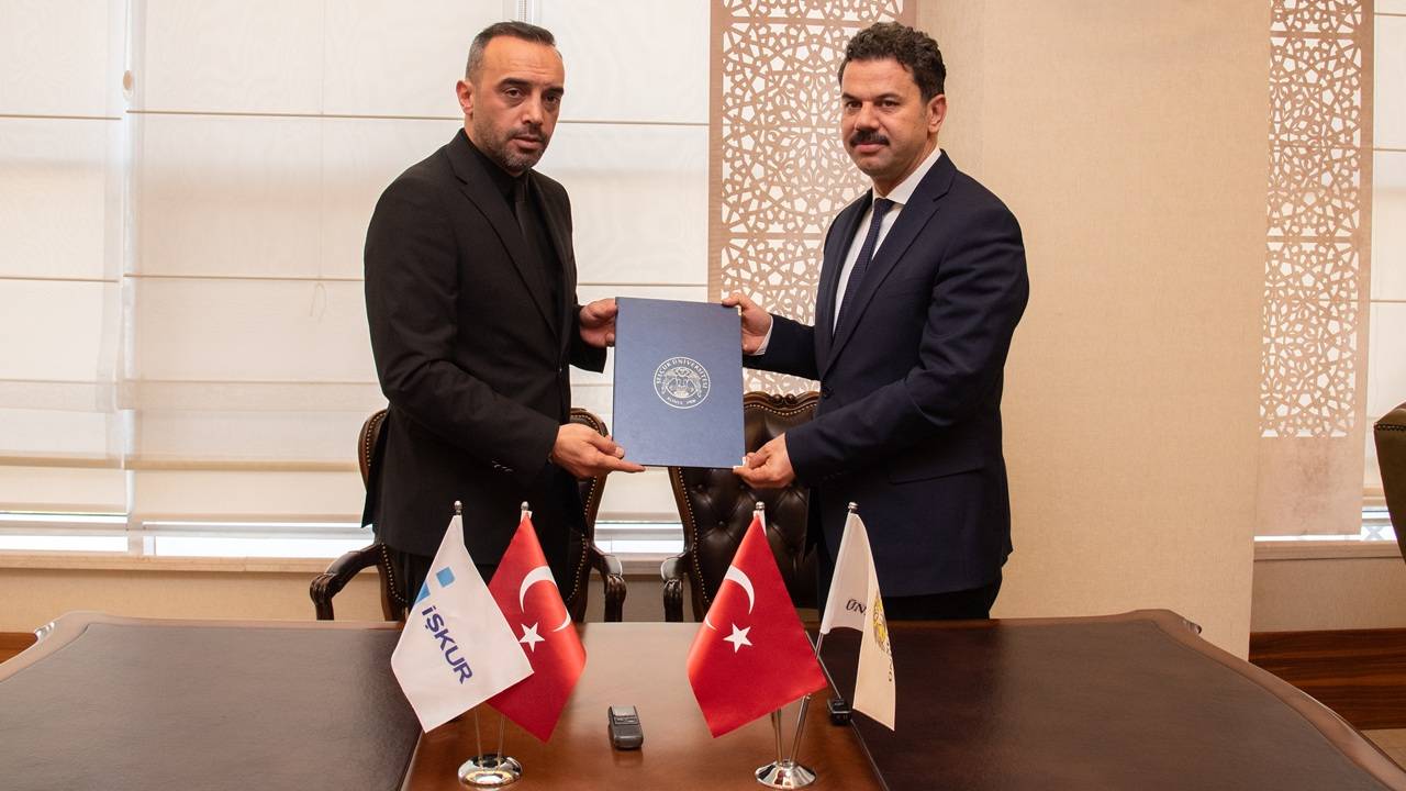 selcuk-universitesi-ile-iskur-genclik-programi-protokolunu-imzaladi-1.jpg