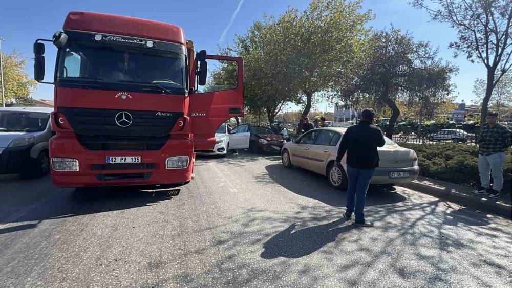 Konya'da ters yolda gidip zincirleme kazaya neden olan sürücünün savunması pes dedirtti