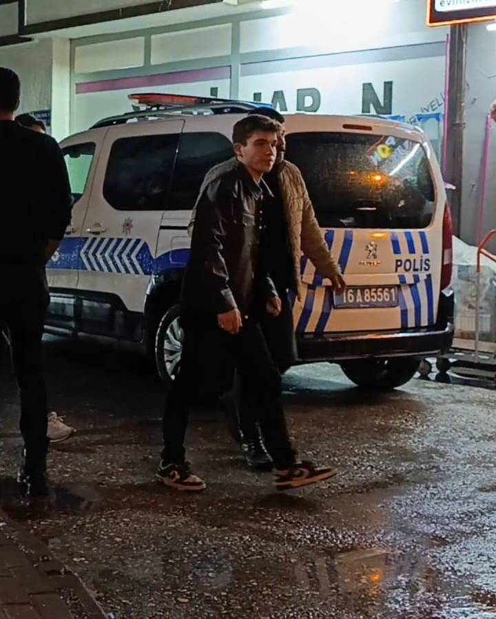 6 ay önce kendisini vuran kişiye silahla saldırdı