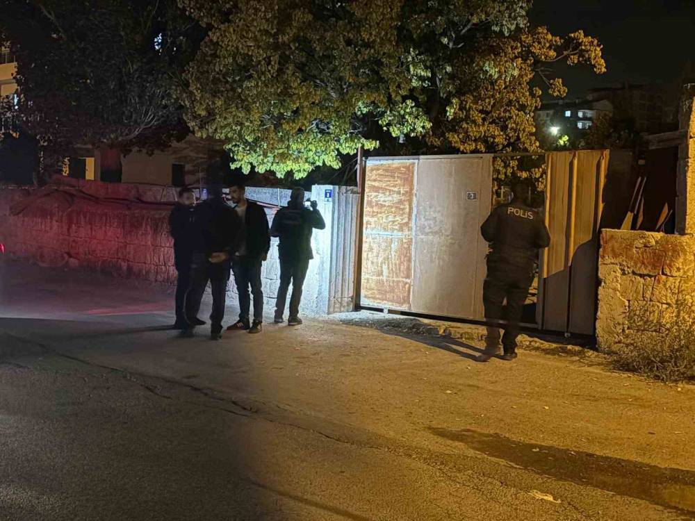 Dayı yeğenini bıçakladı