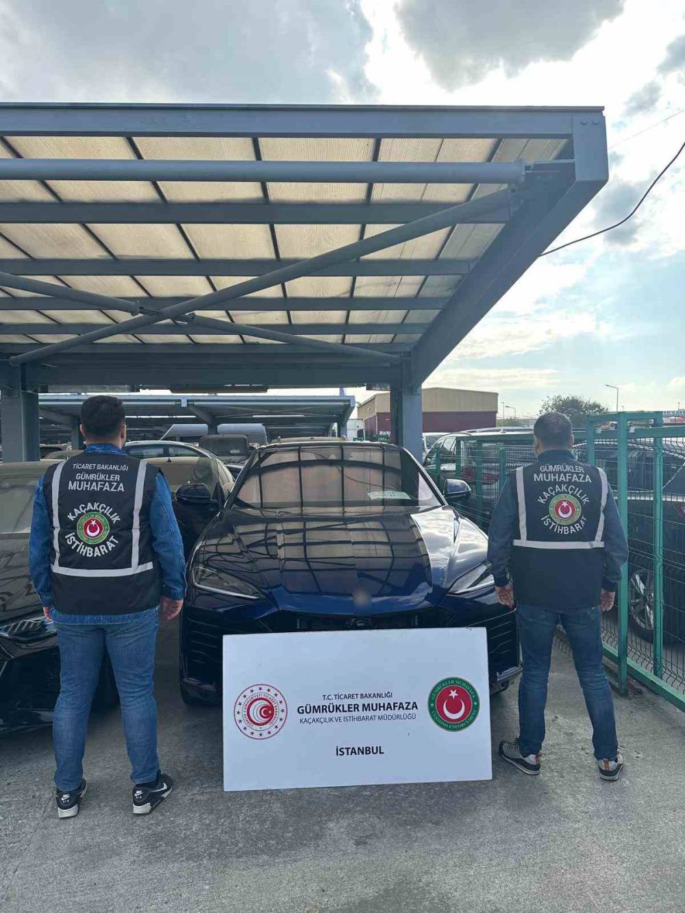 Bakanlıktan 288 milyon liralık lüks araç operasyonu