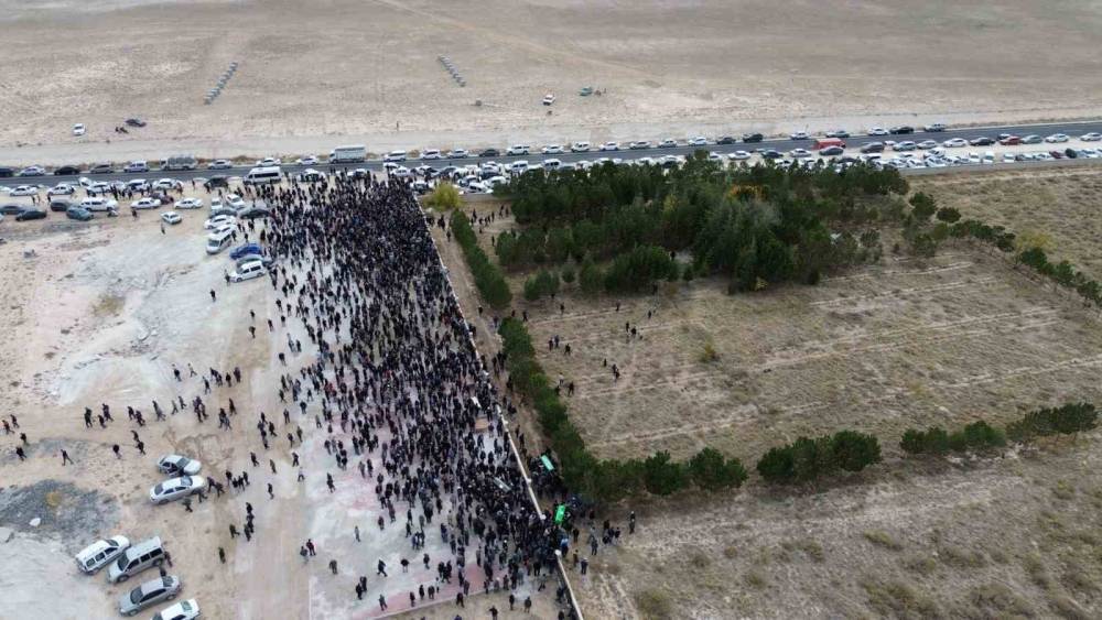 Kazada ölen üç kardeşe yürek burkan veda