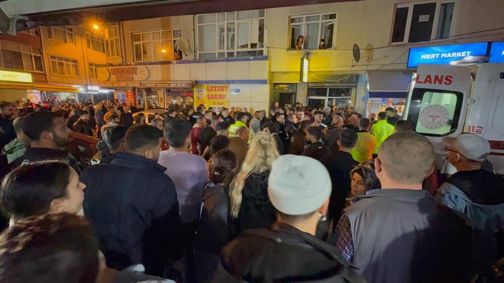 Sokakta karşılaştığı husumetlisini tabanca ile öldürdü