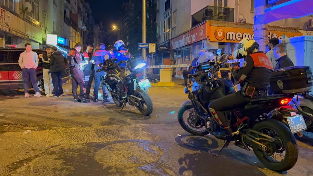 Sokakta karşılaştığı husumetlisini tabanca ile öldürdü