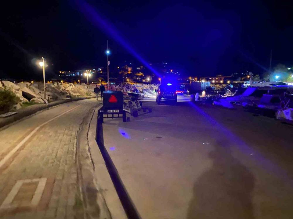 Bir kişi kayalıklarda ölü bulundu