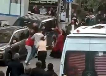 Akraba ailelerin evlilik tartışması kanlı bitti: 1 ölü, 4 yaralı