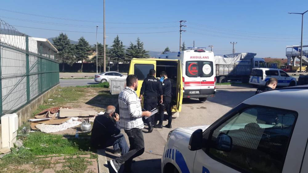 7 yıldır yalnız yaşadığı minibüsinde ölü bulundu, hikayesi yürek burktu