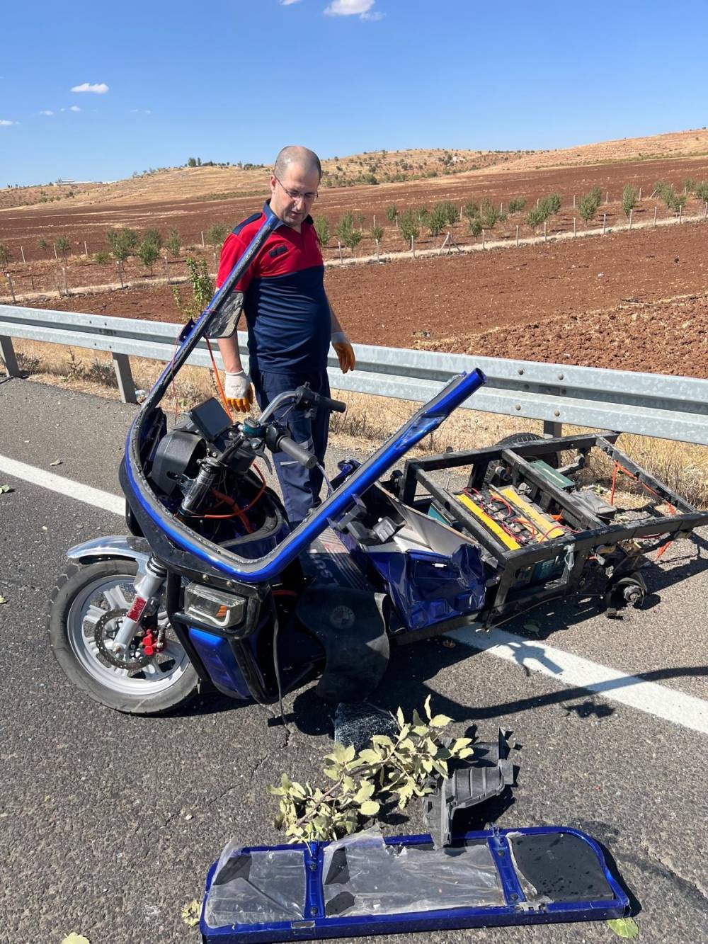 Babasını kaybettiği kazadan 1 ay sonra ölen oğula veda