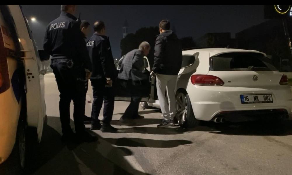 Alkollü çıktı; 'Ben biraz daha içeyim de öyle gidelim' dedi