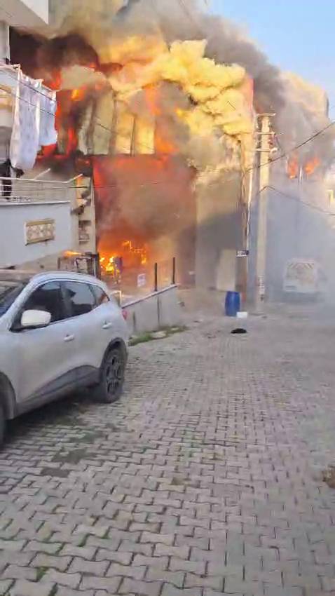 Kozmetik fabrikasında dehşet! 6 ölü