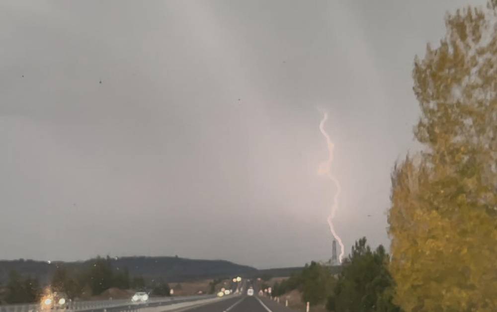 Kütahya'da dolu yağışı etkili oldu