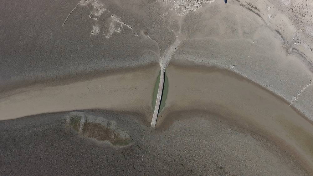 Konya'daki barajda sular çekildi, tarihi köprü ortaya çıktı