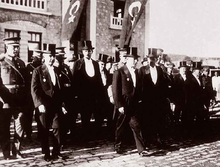 gazi-mustafa-kemal-ataturk-6.jpg