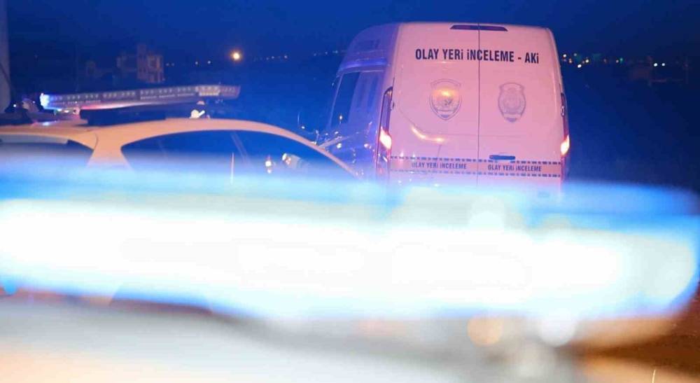 TOKİ konutlarında birlikte yaşadığı kadını öldürdü