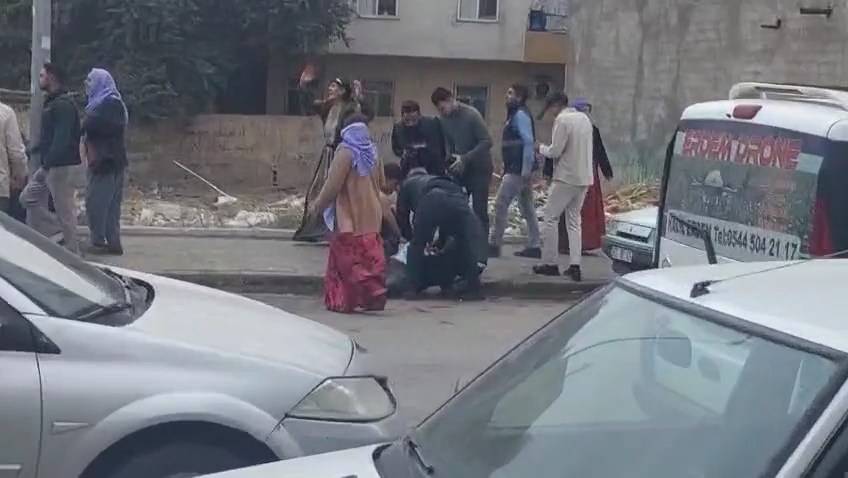 Şanlıurfa'da taşlı sopalı kavga; 1'i ağır, 2 yaralı