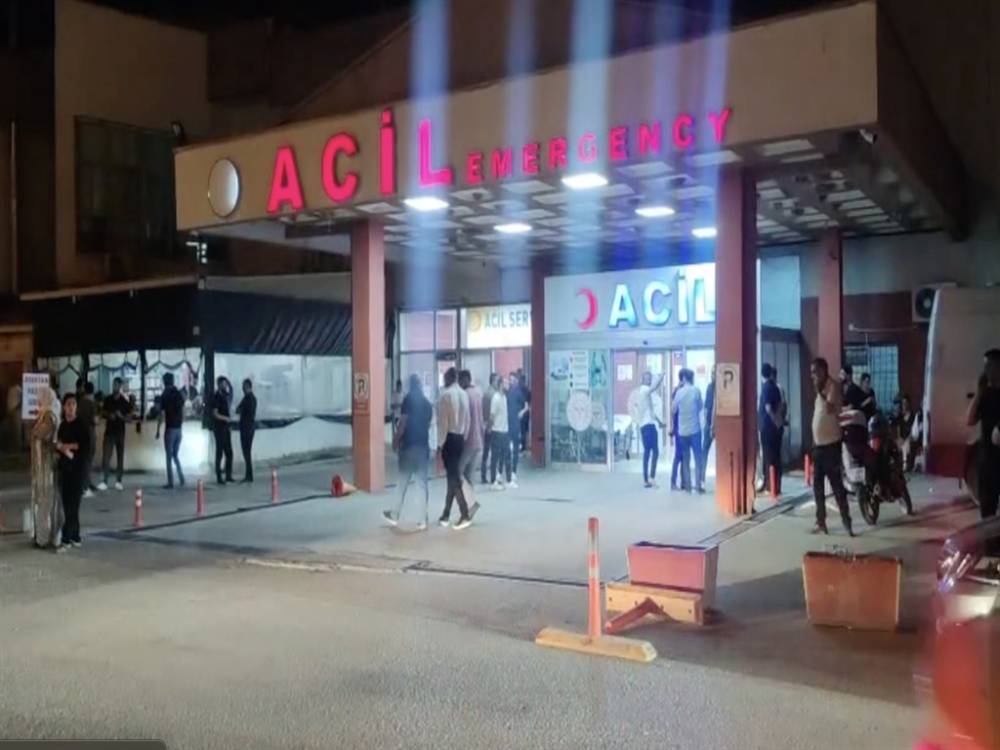 Gece yarısı evine gelen kişinin hayatına baltayla son verdi