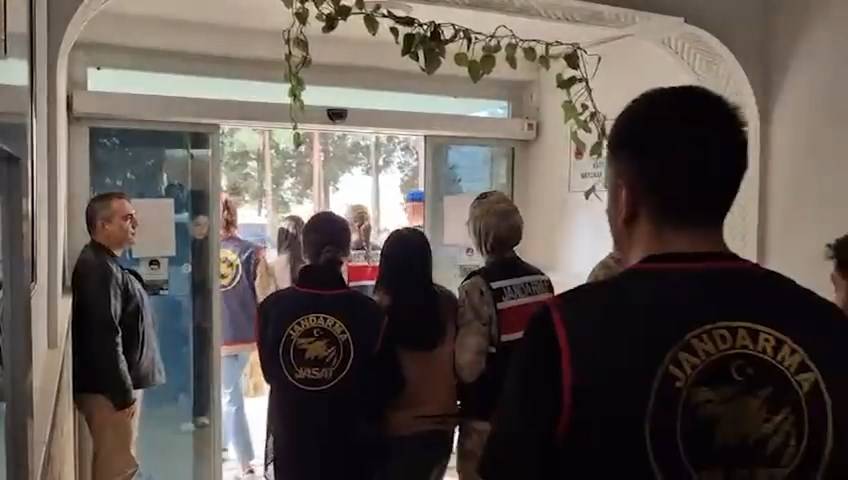 Öldürüldükten sonra yanmış cesedi bulunmuştu; cenazesi defnedildi