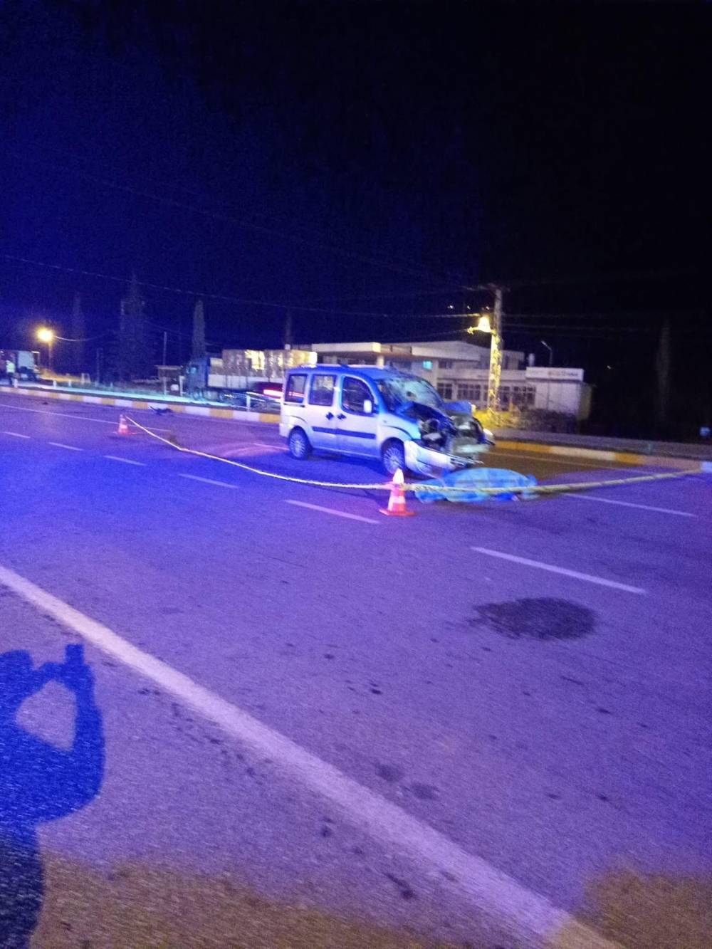 Hafif ticari aracın çarptığı yaya, öldü