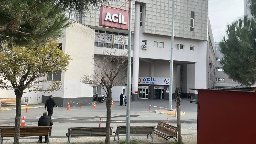 Okul kantininden tavuk yiyen 14 öğrenci hastanelik oldu