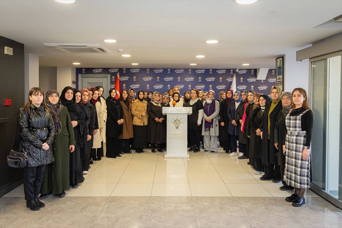ak-parti-konya-kadin-kollarindan-kadina-yonelik-siddetle-mucadele-mesaji.jpg