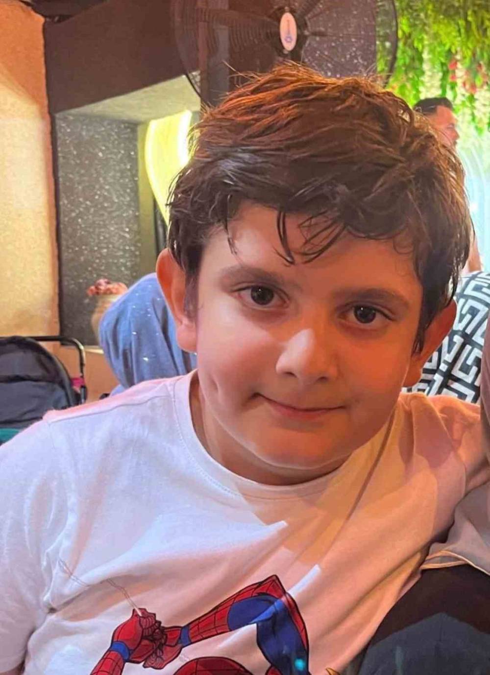 Küçücük bir yüreği toprağa vermenin tarifi yok... Okulda fenalaşarak ölen çocuk toprağa verildi