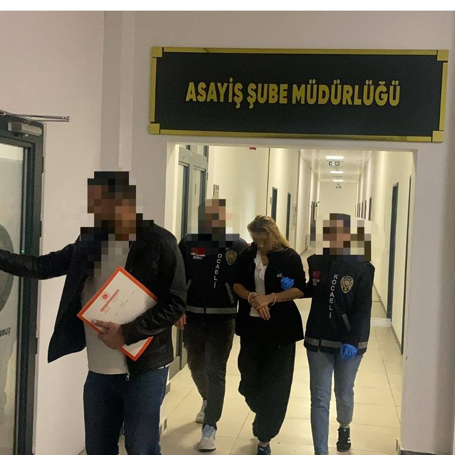 Evden 300 bin TL değerinde ziynet eşyası ile saç şekillendirici çaldı