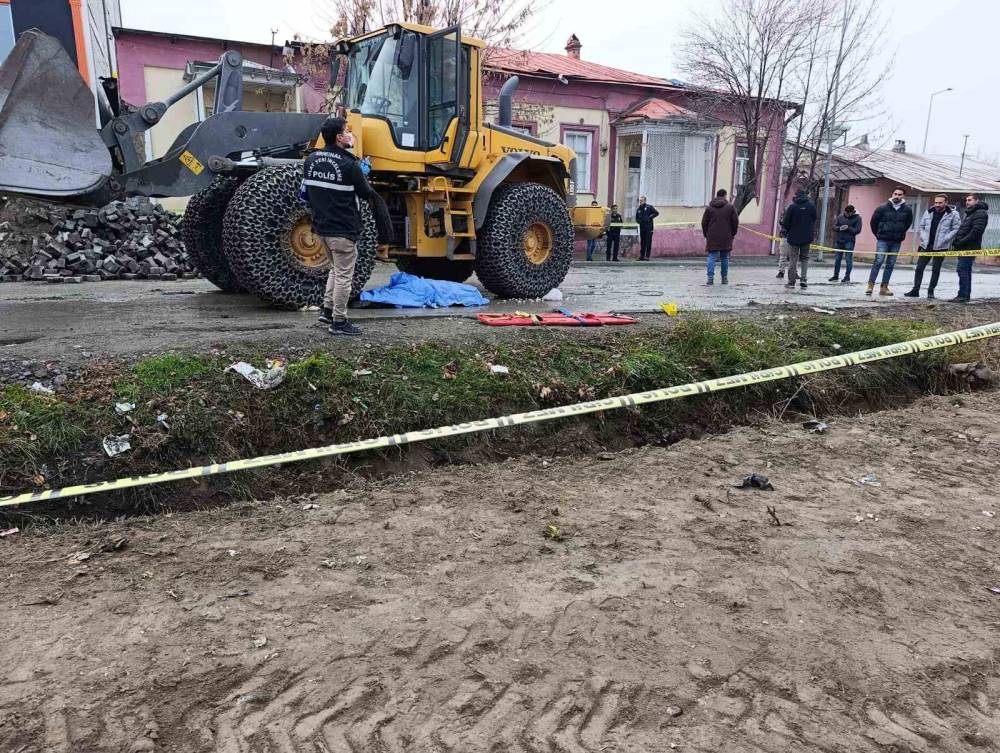 Yolun karşısına geçmek isterken... Emekli imamın feci sonu