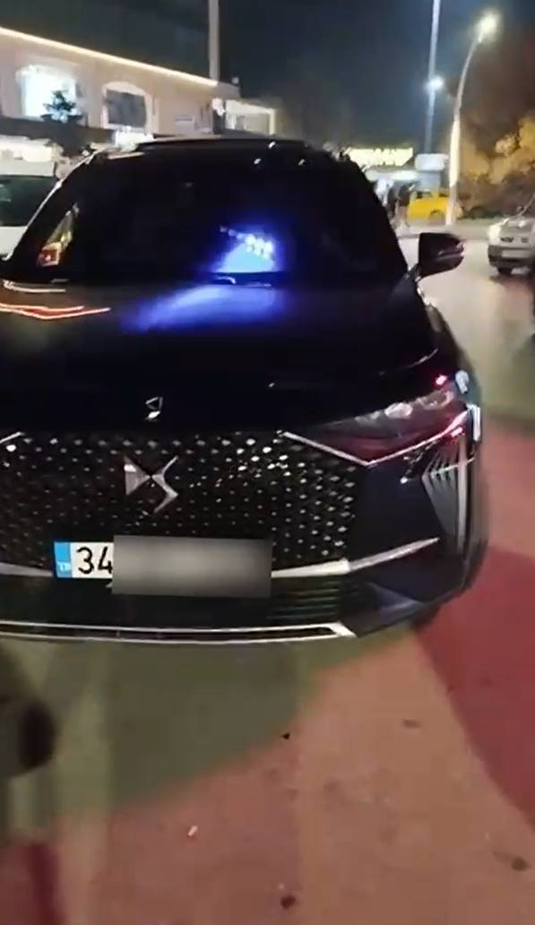 Çakarlı otomobil sürücüsüne 276 bin lira ceza