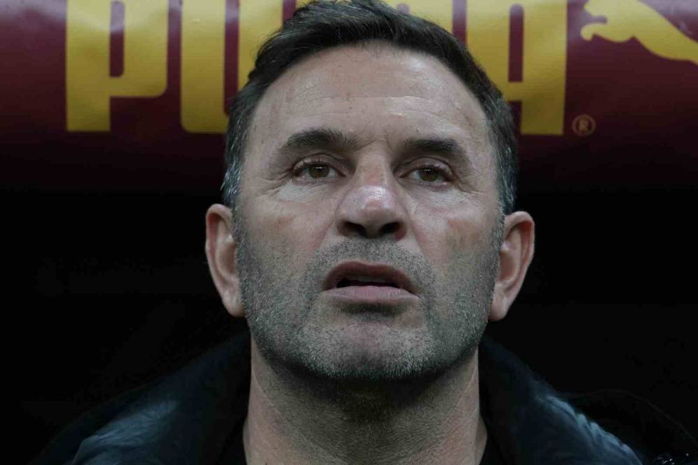 Galatasaray’da Okan Buruk derbinin 11’ini bozmadı