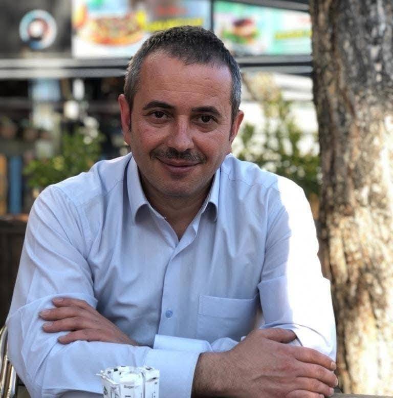 Karabük'te otomobil, refüjdeki ağaca çarpıp ters döndü: 1 ölü