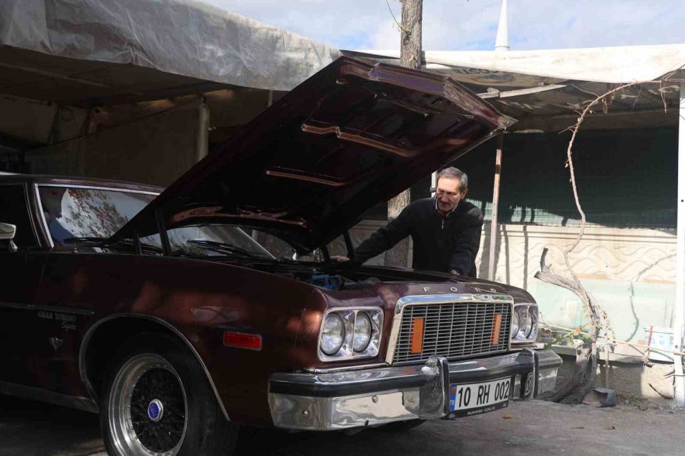 Konya'daki bu serada sebze değil araba yetişiyor!