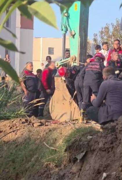 Oynarken dereye düştü, boğuldu