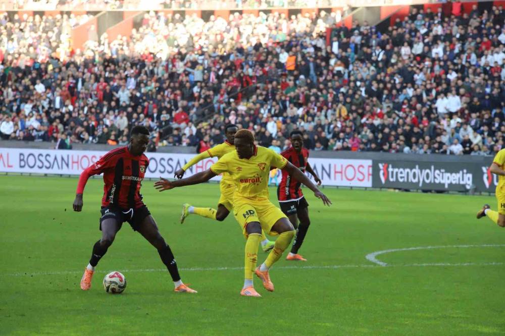 Göztepe Gaziantep'te Janderson ile güldü! Burak Yılmaz istifasını açıkladı