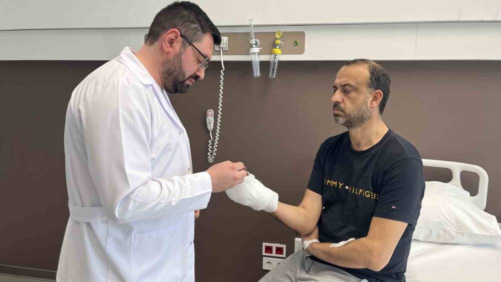 Kopan parmağını buz poşetine koyup yurt dışından Türkiye’ye geldi