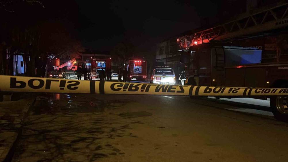 Konya merkezde gece yarısı yangın! 1 kişi hayatını kaybetti