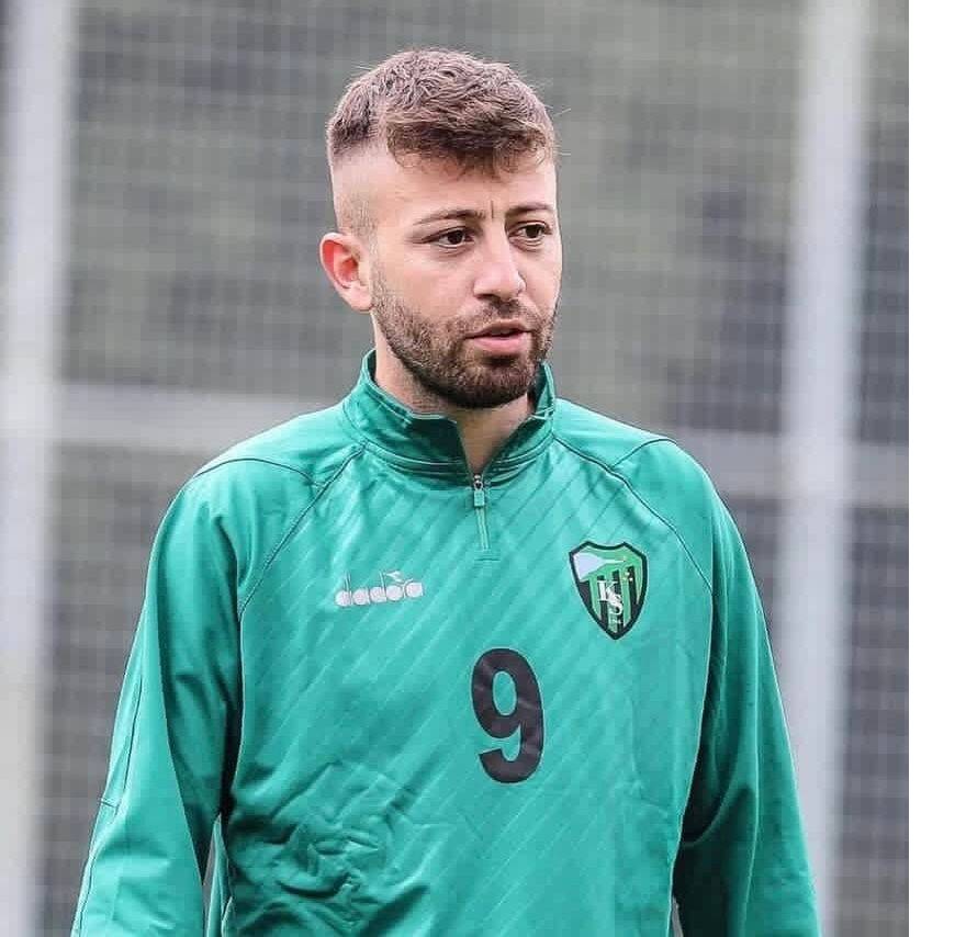 silahli-saldiriya-ugrayan-futbolcu-ugurcan-bekci-yasam-mucadelesini-kaybetti-3.jpg