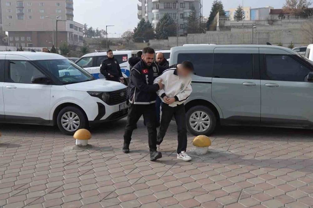 Darp, gasp, şantaj: Çıplak görüntüleri için bunu istediler!