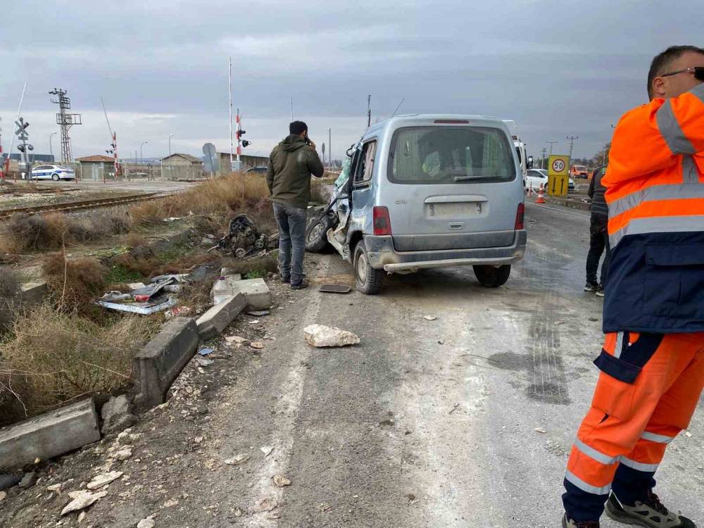 Anayola çıkarken facia yaşandı! Hayatını kaybetti