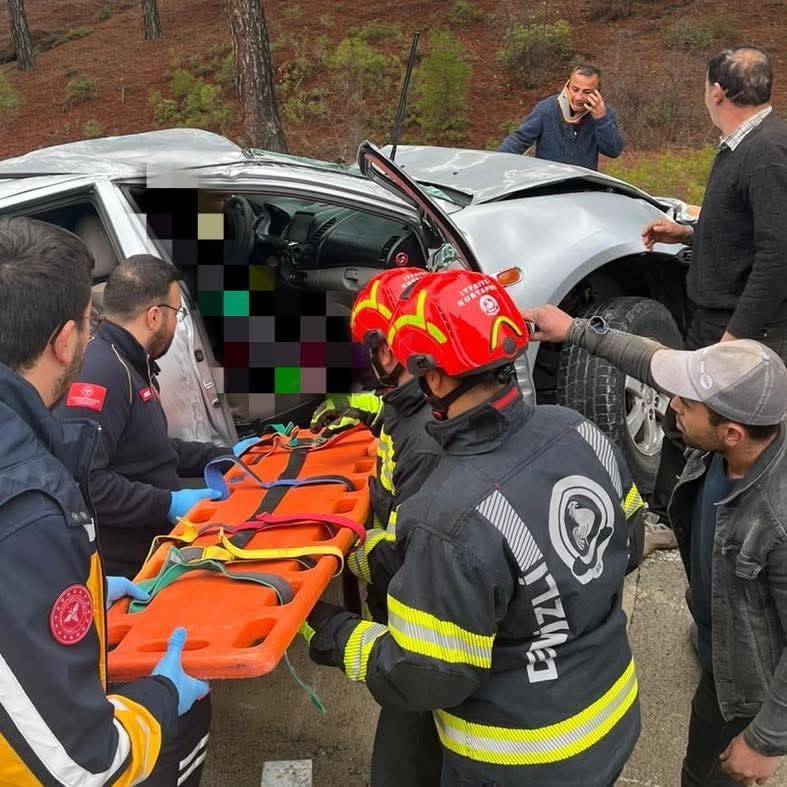 Kontrolden çıkan araç ağaca çarptı: 1 ölü