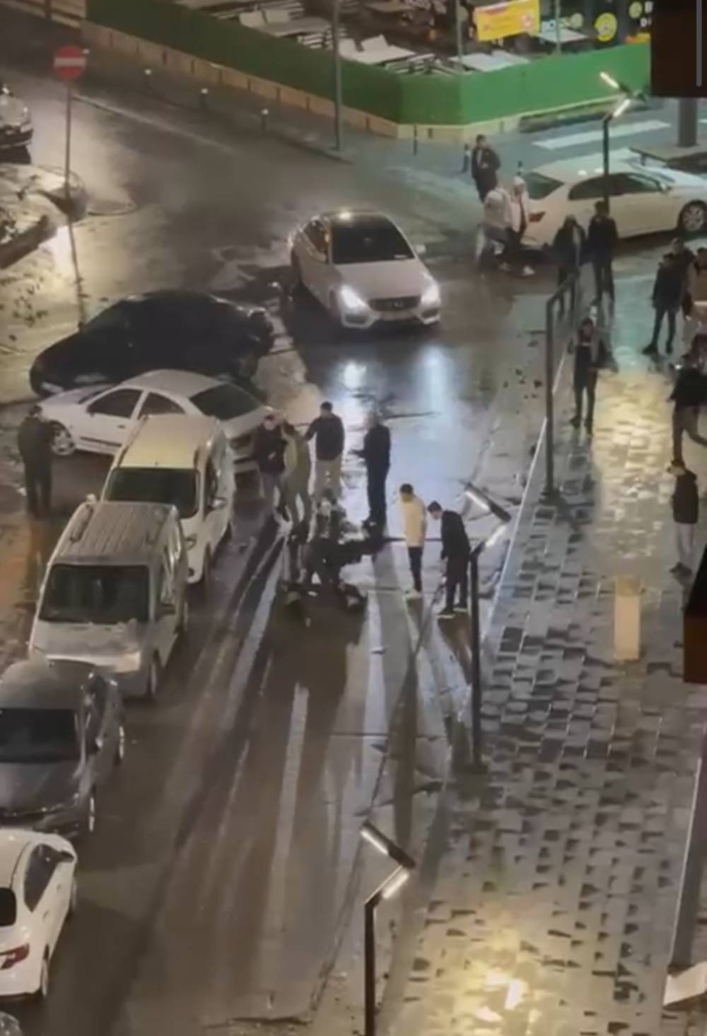 Tartıştığı kişiler tarafından öldürüldü