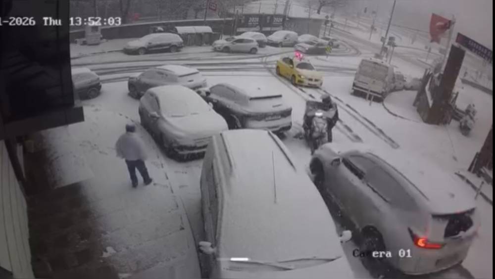 5 araca çarptı; Motokurye ölümden döndü