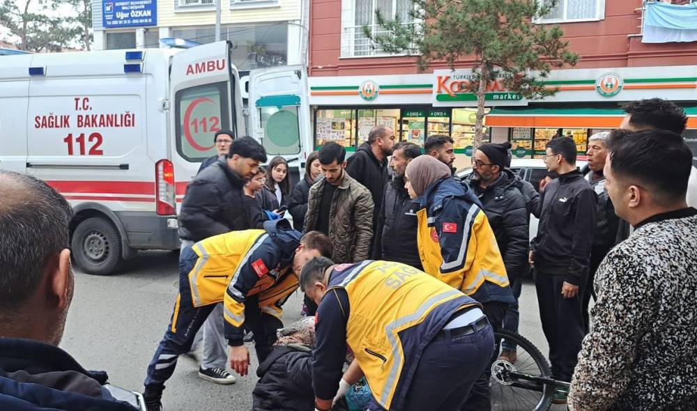 Bisikletin çarptığı kadın hastanelik oldu
