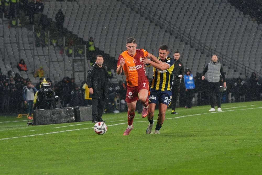 Süper kupa finalinde derbi hüsranı... Galatasaray'ın yenilmezlik serisi finalde bitti