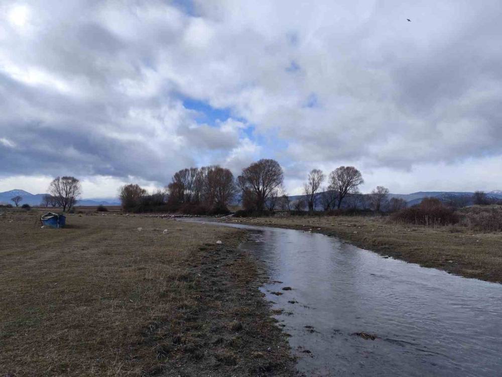 Beyşehir Gölüne müjdeli haber... Gürlevik Çağlayanı yeniden akmaya başladı