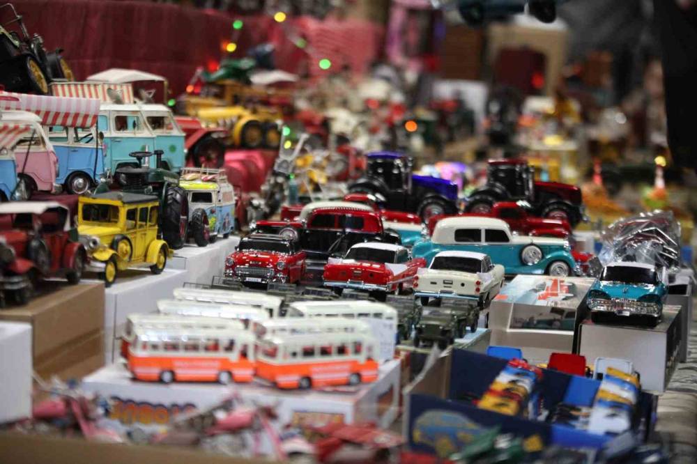 Konya’da geçmişe yolculuk... Antika pazarında tarih ve sanat buluştu