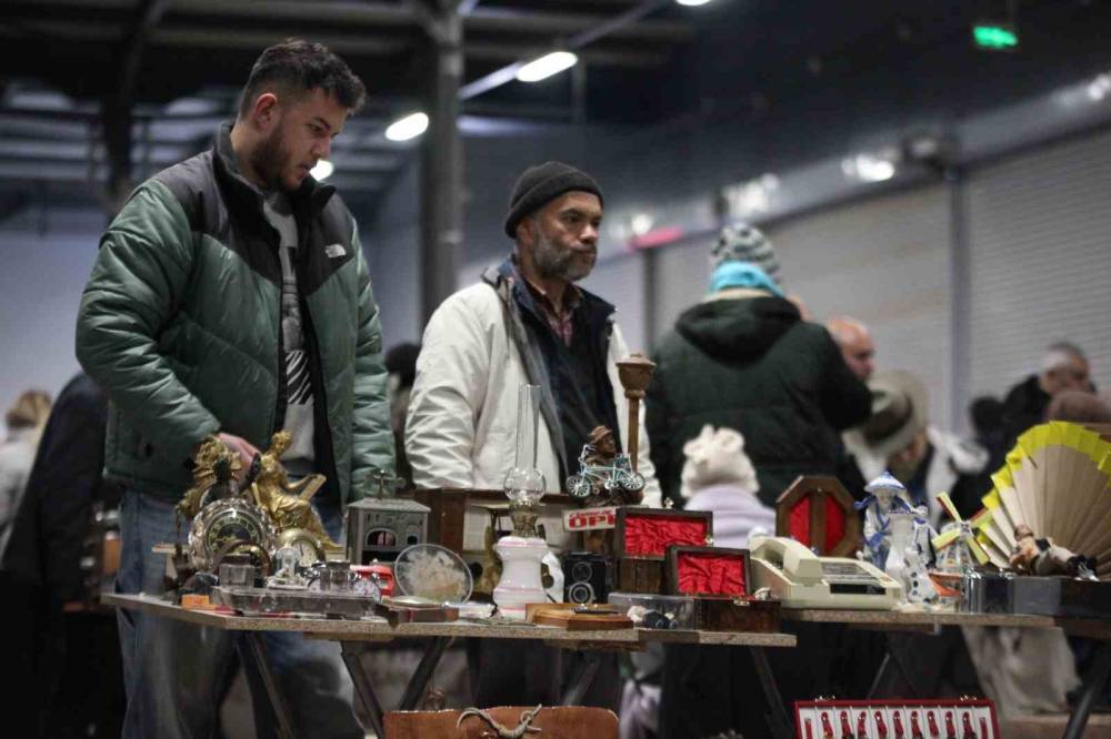 Konya’da geçmişe yolculuk... Antika pazarında tarih ve sanat buluştu