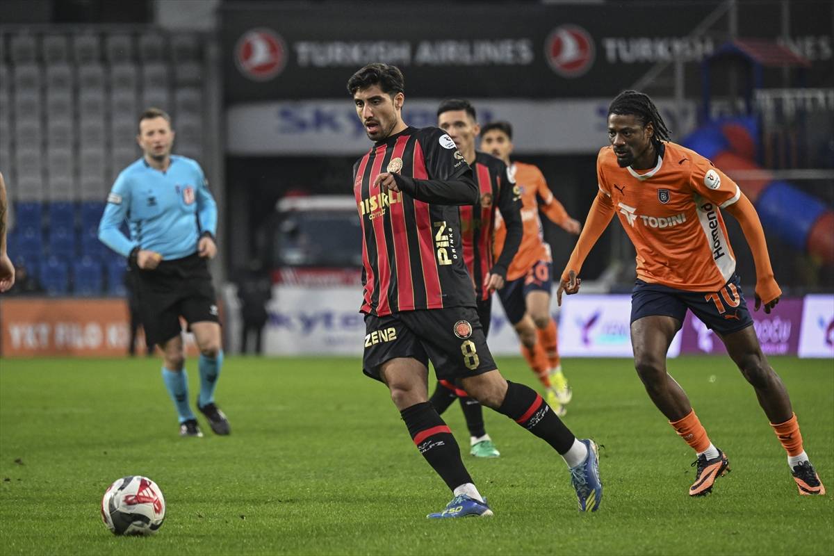 rams-basaksehir-misirli-com-tr-fatih-karagumruk.jpg