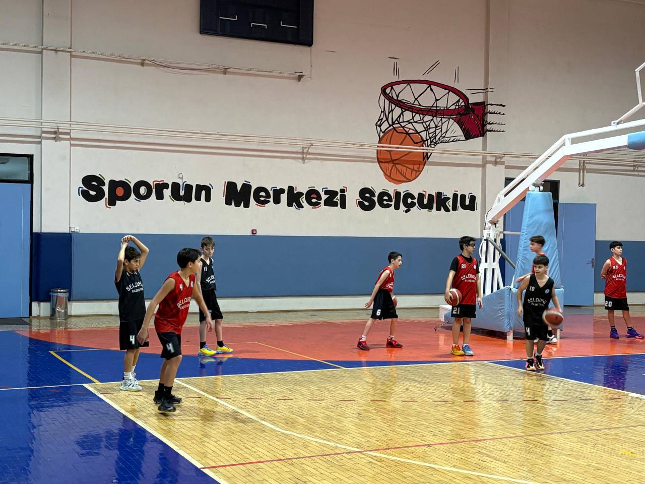 selcuk-belediye-spor-kulubu-basketbol-4.jpeg